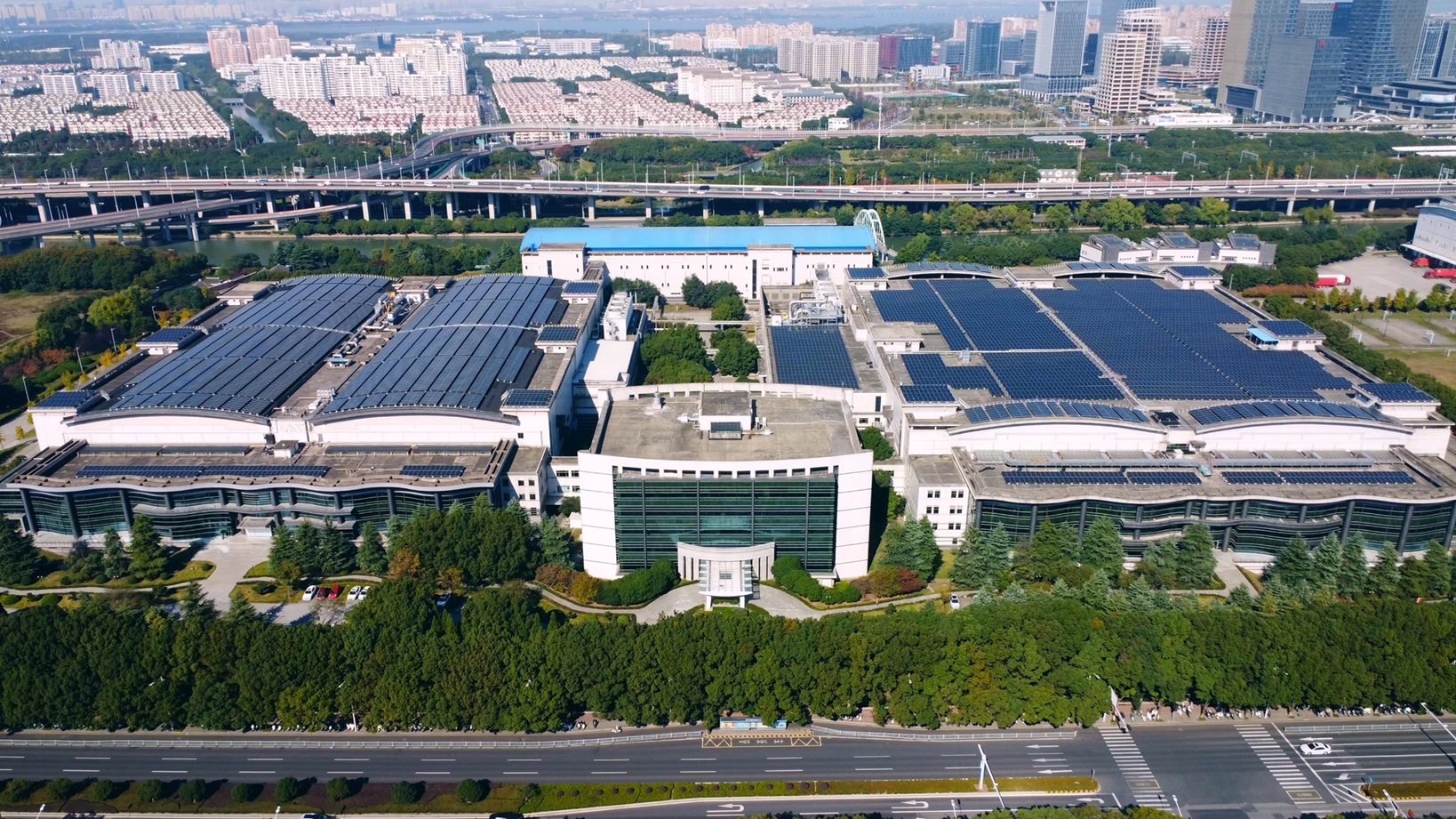 huatihuitiyu华体会(中国)苏州厂获选”人才灯塔工厂” 树立人才赋能典范