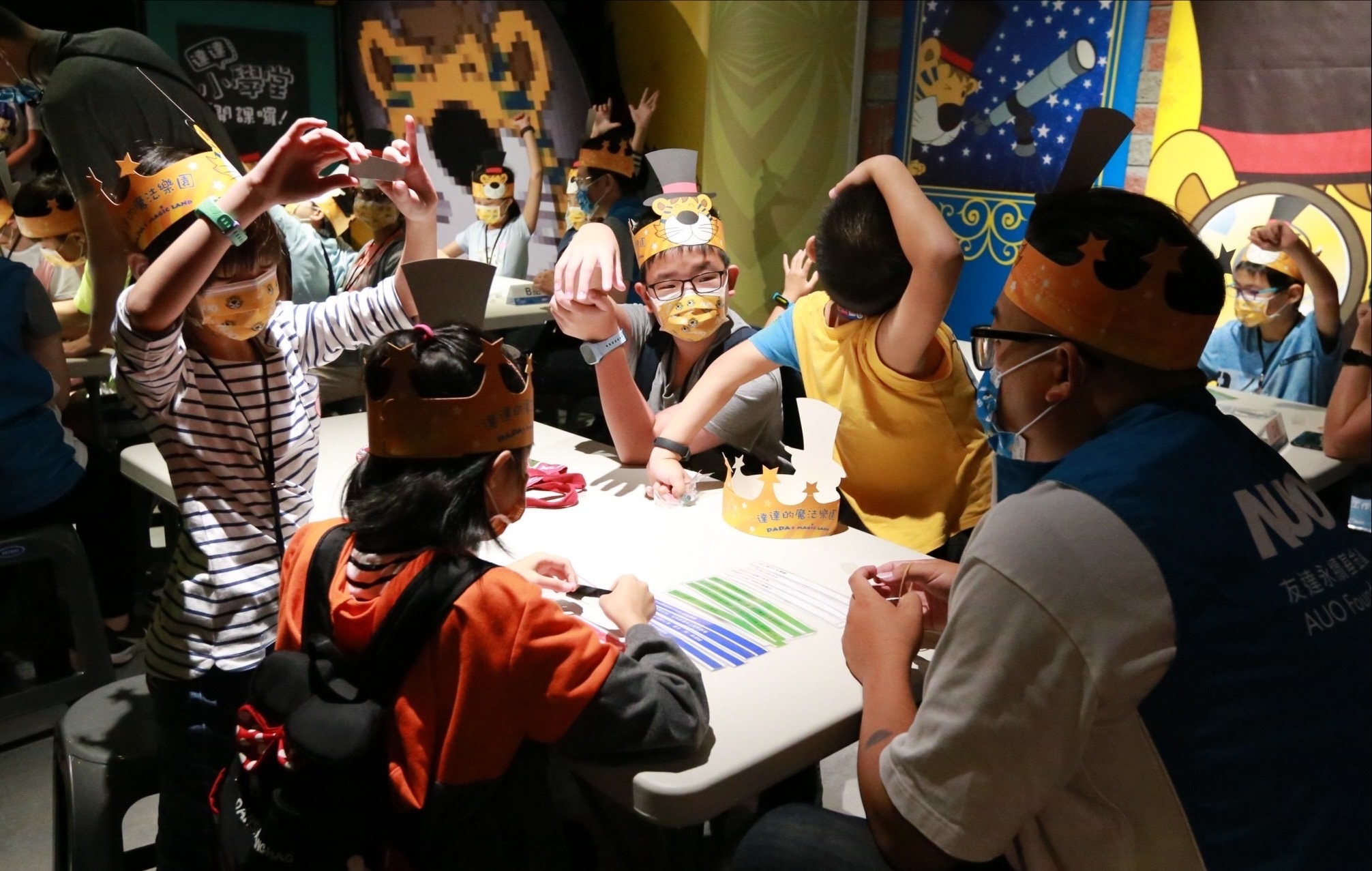 huatihuitiyu华体会(中国)以永续理念推动全人教育计划，内外结盟储备科普教育人才，荣获亚太永续行动奖社会共融面的金奖肯定